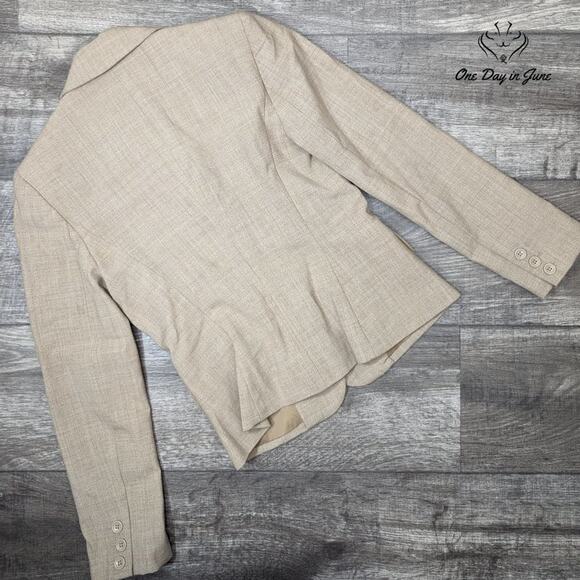 Body by Victoria 3 Button Blazer Size 0 - Picture 5 of 5